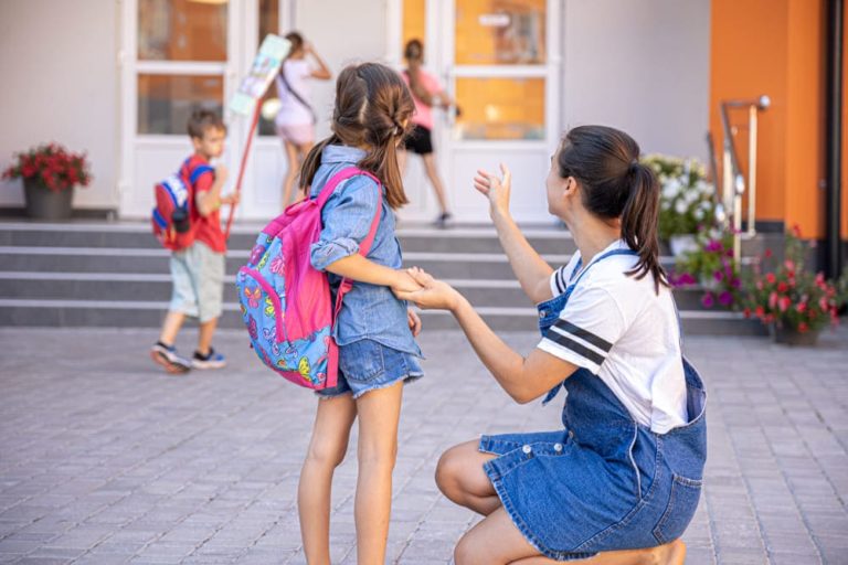 Conoce quienes son los padres o personas autorizadas para recoger a tus estudiantes medidas de seguridad