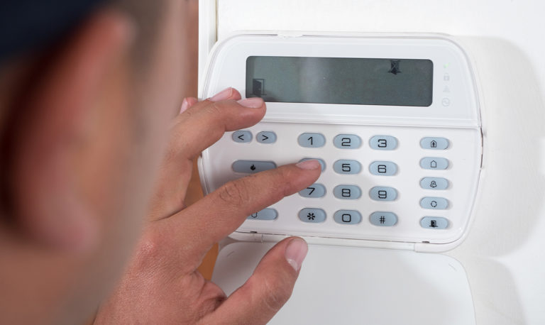 Empresa de seguridad-electronica que adquirir solo camaras